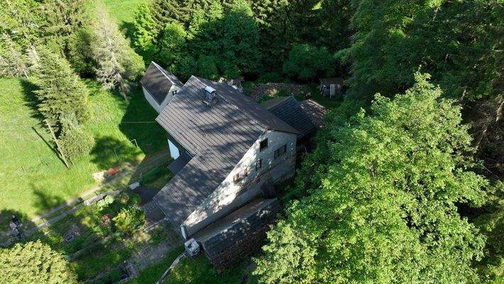 Wohnhaus mit den Nebengebäuden