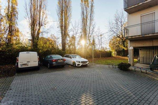 Parkplätze im Freien