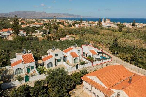 Kreta, Maleme: Traditionelles kretisches Haus zu verkaufen, nur wenige Schritte vom Strand entfernt