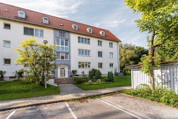 Hauseingang_Kfz-Stellplatz