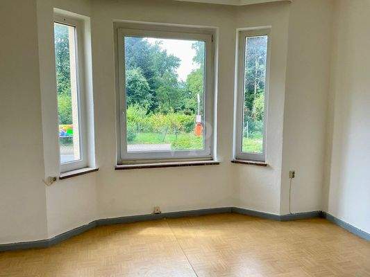 Wohnzimmer mit Erker