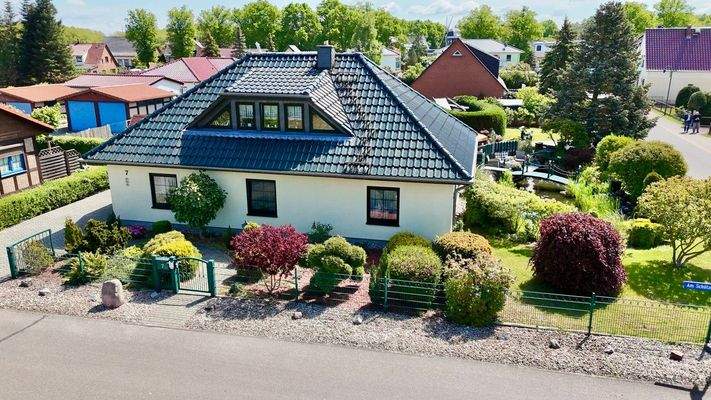 Luftbild Einfamilienhaus mit Einliegerwohnung