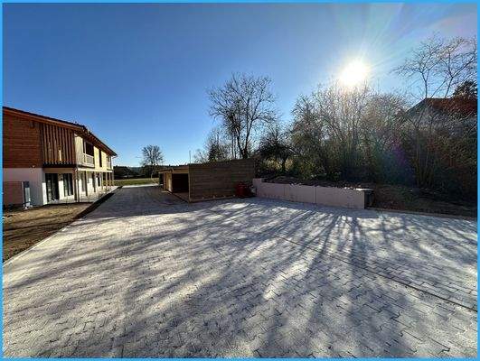 weitere KFZ-Stellplätze