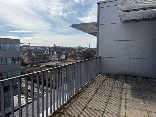 Terrasse Richtung Stadt