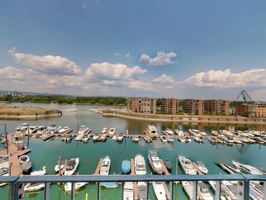 Rheinblick von Loggia (2) (Musterwohnung)