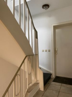 Treppenhaus zum EG