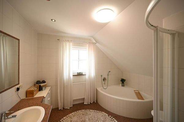 Familienbad in Vollausstattung