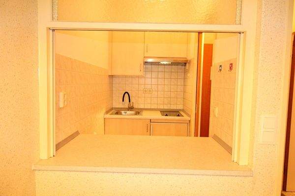 Blick in Küche - Durchreiche