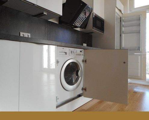 Küchenzeile mit Waschmaschine