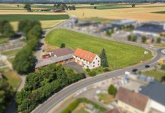 Gewerbeanwesen mit Erweiterungspotential