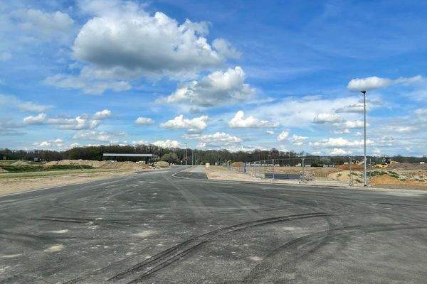 Zufahrt (Richtung- Nord-Osten)