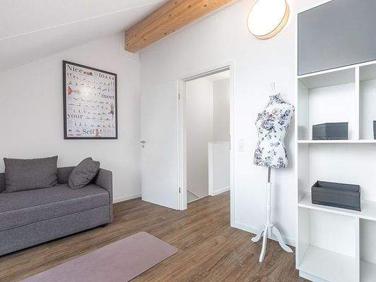 Zimmer Dachgeschoss 145 m_ Familienglück