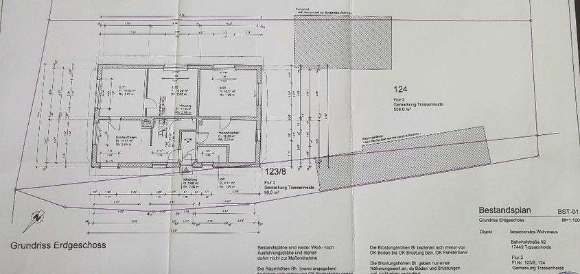 Bestandsplan mit Bungalow