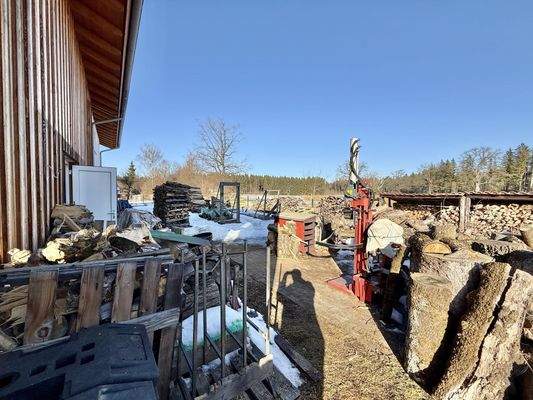 Rückseite der Gewerbehalle