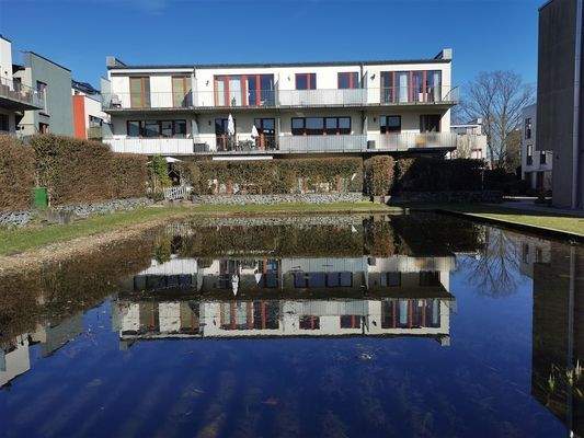 Teich in der Wohnanlage