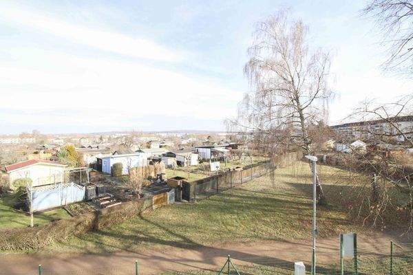 Blick vom Balkon ins Grüne