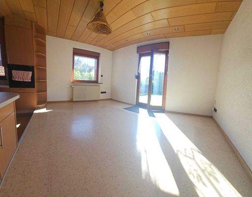 Esszimmer m. Zugang Terrasse