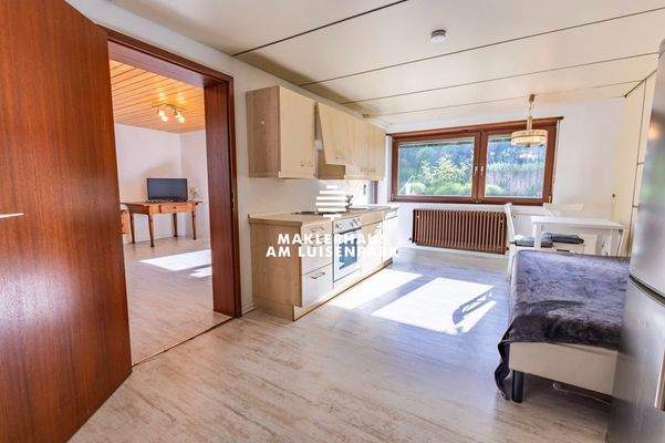 UG Wohnen und Küche