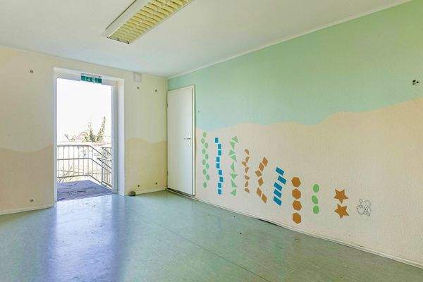 Weg zur Aussentreppe