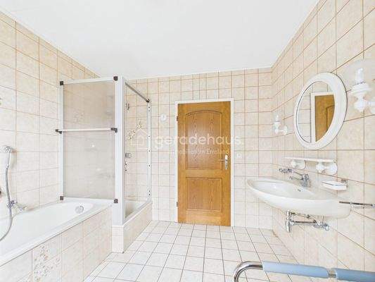 CAM03818G0-PR0041-STILL022