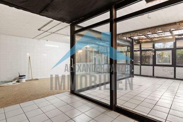 Schwimmbad / Hobbyraum