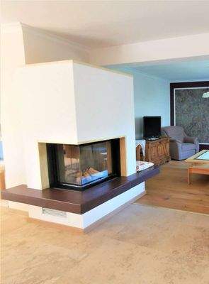 Brunner Holzkamin im Wohnberei