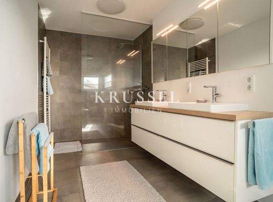 ... als auch Regendusche