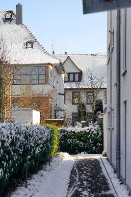 Schöne denkmalgeschützte Häuser in der Nachbarschaft.jpg