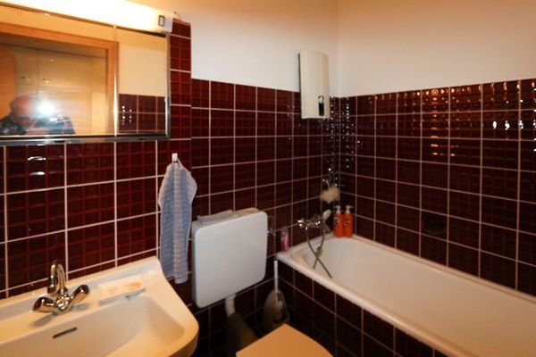Bad mit Wanne