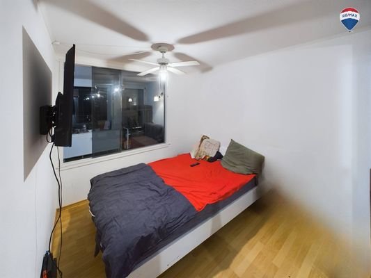 Schlafzimmer (2)