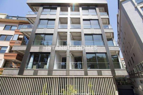 Nature and Sea View Properties Near the Coast in Maltepe