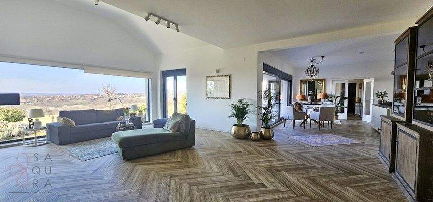 1f5705f8-53cc-4aa2-ab00-f8edd94271e7