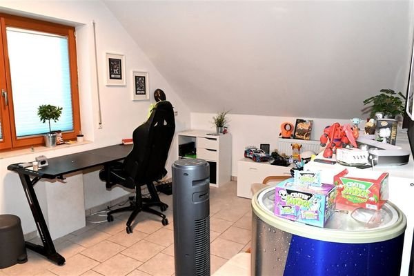 Schlafzimmer 4