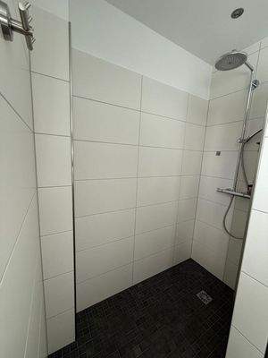 Dusche Gäste WC Erdgeschoß
