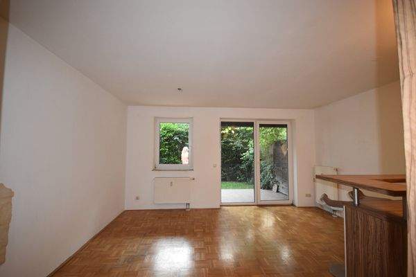 Wohn-Ess-Kochbereich - Charmante 2 Zimmer Gartenwohnung mit TG-Stellplatz Miete Schallmoos Salzburg