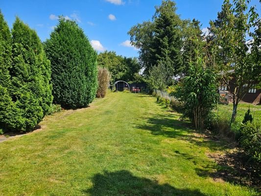 8 - Gartengrundstück
