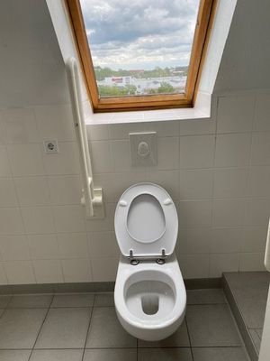 Behinderten-WC