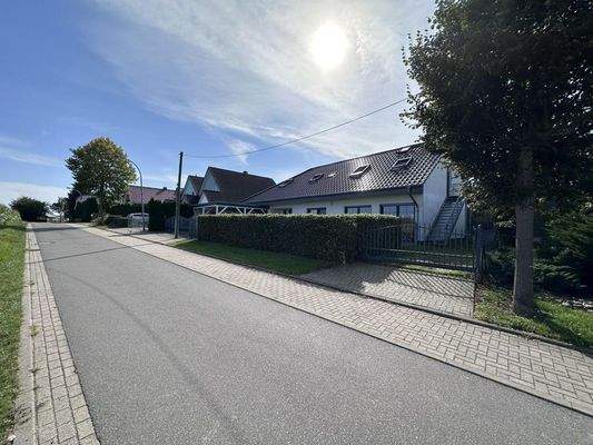 Anliegerstraße in Richtung Osten