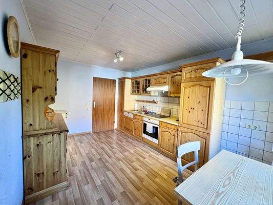 Küche mit Einbauküche