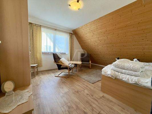 Schlafzimmer 1 im OG