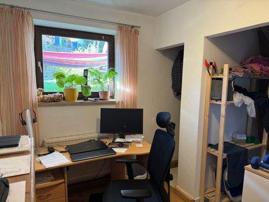 Hobbyraum-Arbeitsbereich