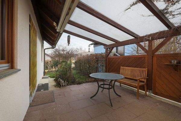 Überdachte Terrasse