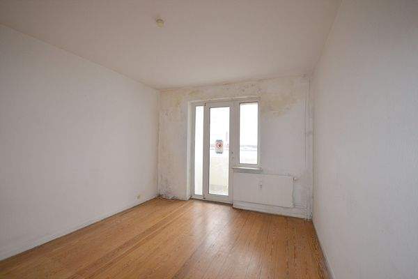 Schlafen Sie schön und genießen die Sonne auf dem Balkon