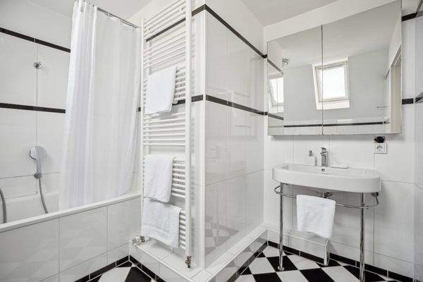 Obergeschoss - Wannenbad en Suite