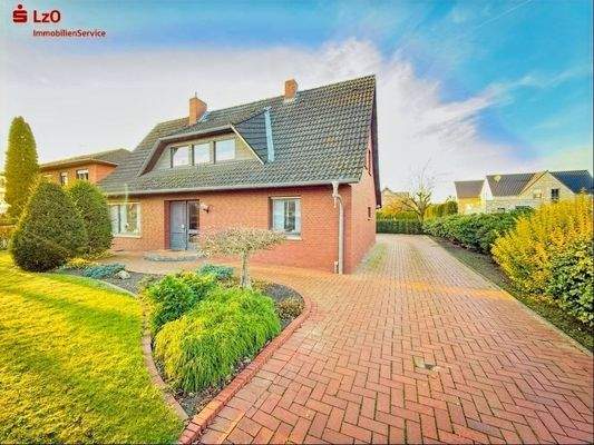 Auffahrt zum Wohnhaus