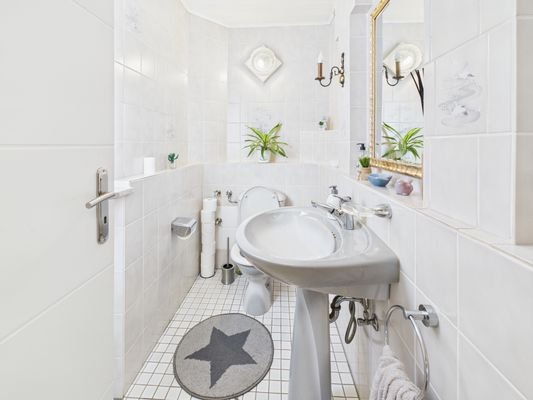 VH EG WC