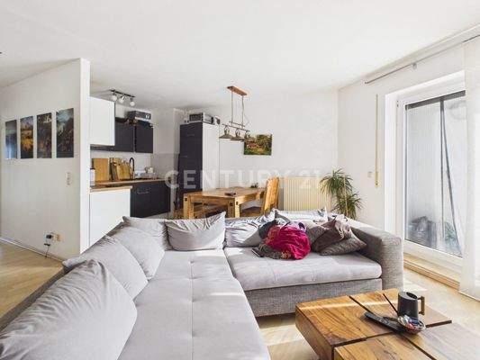 Küche zum Wohnbereich hin offen