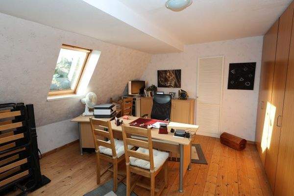 Kinderzimmer (derzeit Büro)