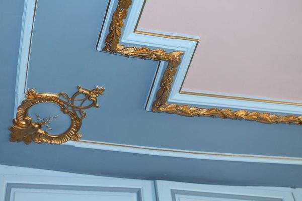 27. Decke blaues Zimmer EG