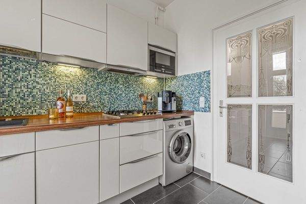 Südseite der Geschichte – Wohnen im Denkmal mit Aufzug